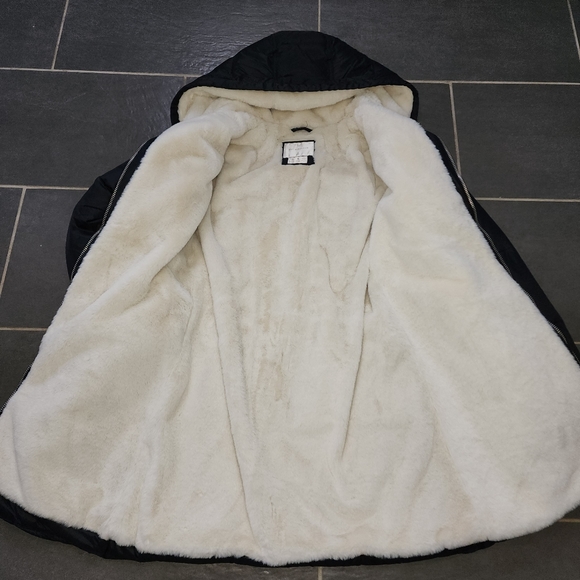 A&F NWOT Air Cloud Puffer Parka - Picture 5 of 8